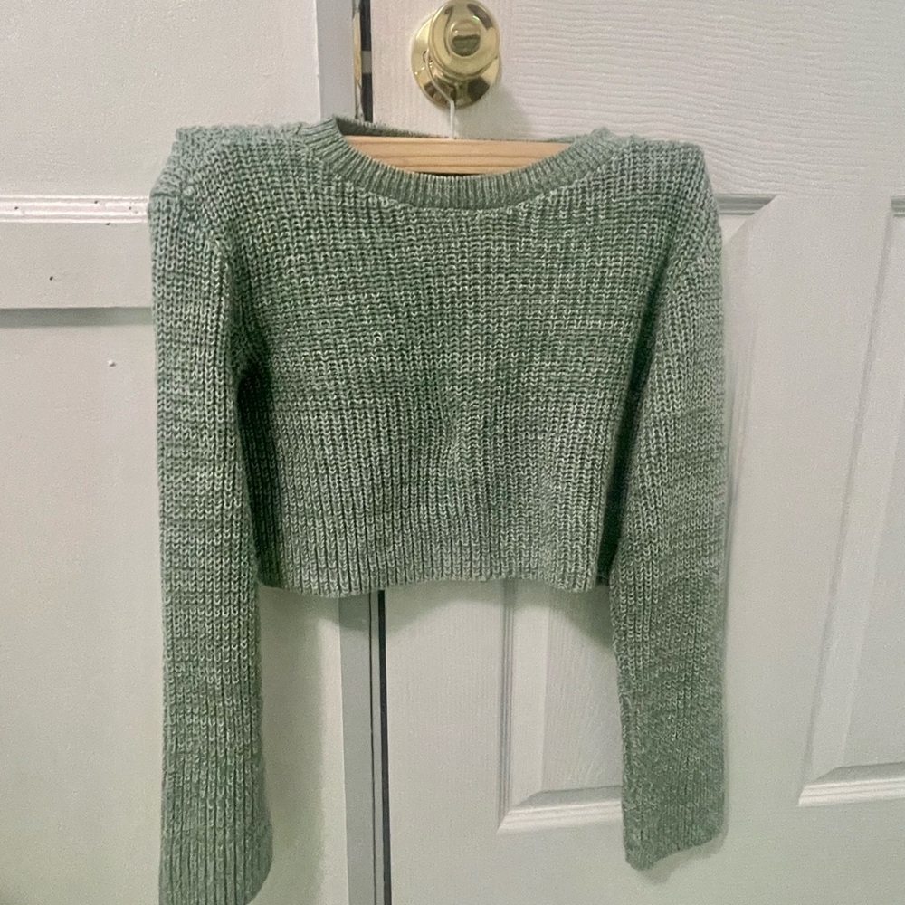 PrettyLittleThing Green Crew Neck Sweater